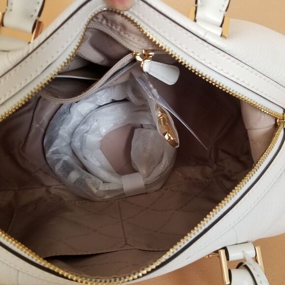 🆕️💥Michael Kors Duffle Satchel bag - Picture 4 of 15